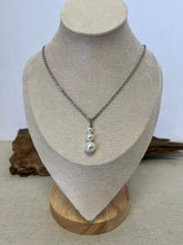 Load image into Gallery viewer, Triple Pearl Drop Pendant
